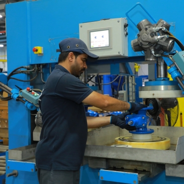 Local manufacturing of AVK Saudi valves and fire hydrants supporting Vision 2030 water, wastewater, fire protection, and industrial applications.
